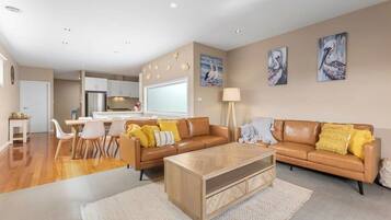 TV, fireplace, offices