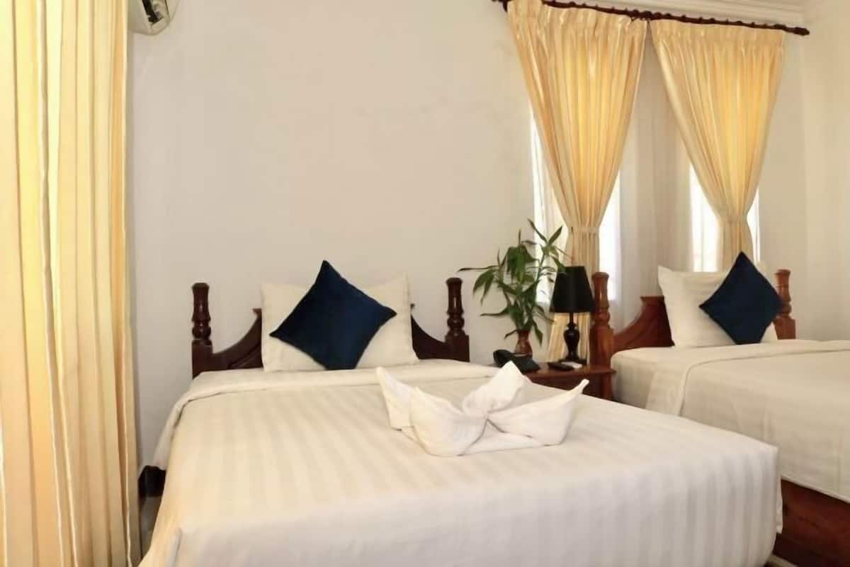 1 bedroom, hypo-allergenic bedding, pillow-top beds, minibar