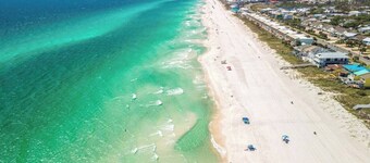 Modern Poolside villa: Steps to the sand, modern comforts, ultimate relaxation
