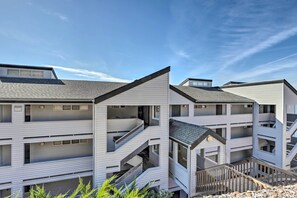 Exterior - Lakefront Retreat: Prime Osage Beach Location! (Osage Beach)