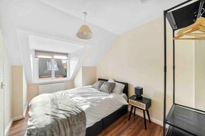 4 chambres, bureau, fer et planche à repasser, Wi-Fi