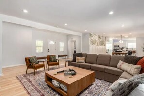 Smart TV, fireplace, video games, ping pong