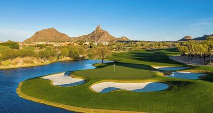 Pickleball, Pool, Spa & Guest House