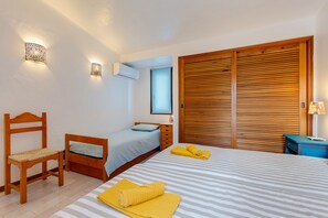 2 Schlafzimmer, Bügeleisen/Bügelbrett, kostenloses WLAN, Bettwäsche