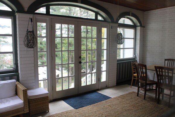 Interior - The Hillside B&B, Historic Home, Breakfast, Lake View (Wisconsin Dells)