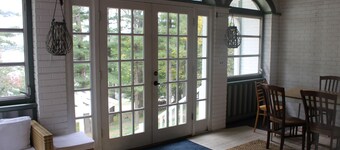 Lakeview Historic Home Guest Rave: Delicious Breakfast 