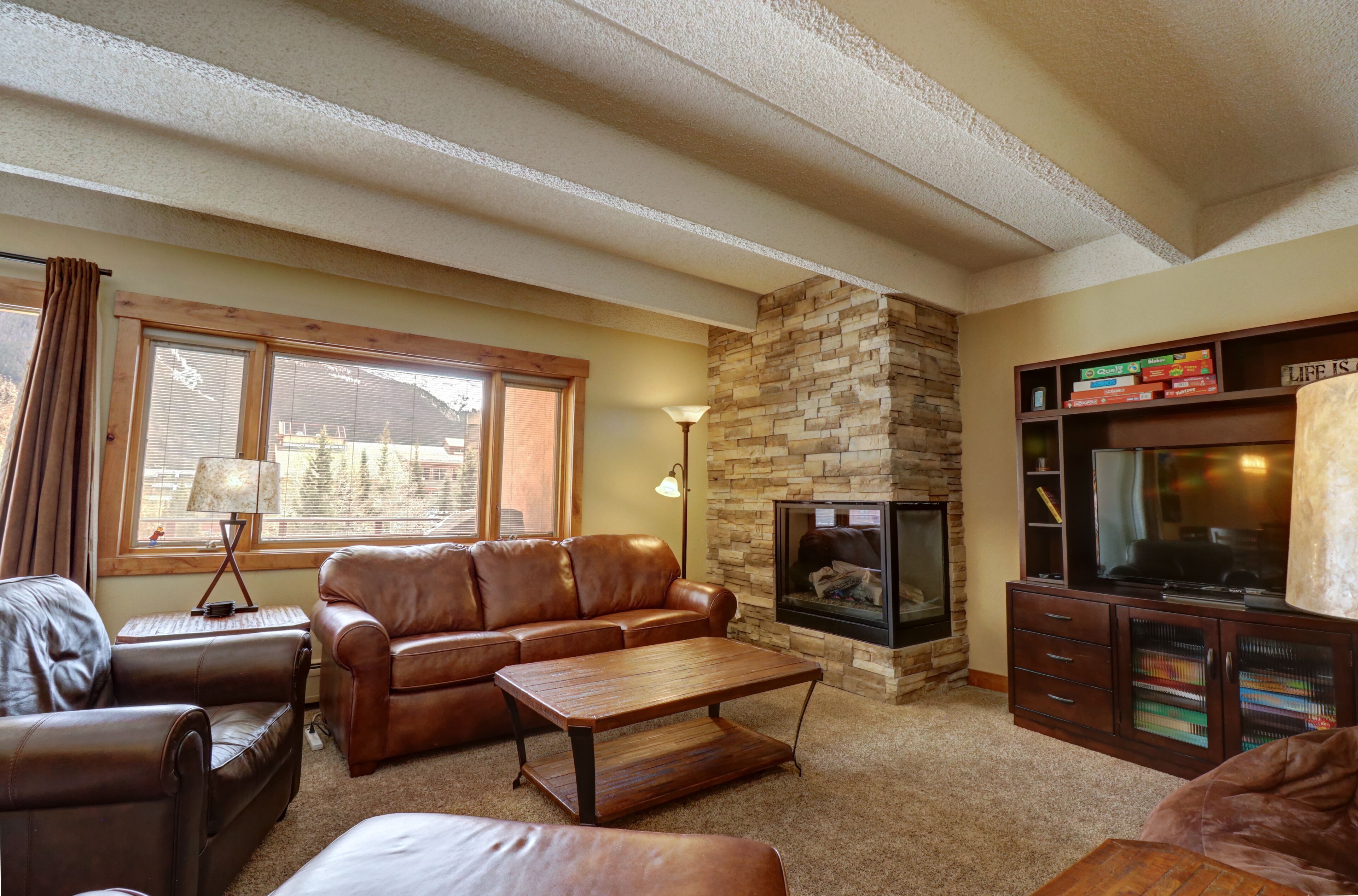Beautiful Porch, Mountain Side, Private Wash/Dryer