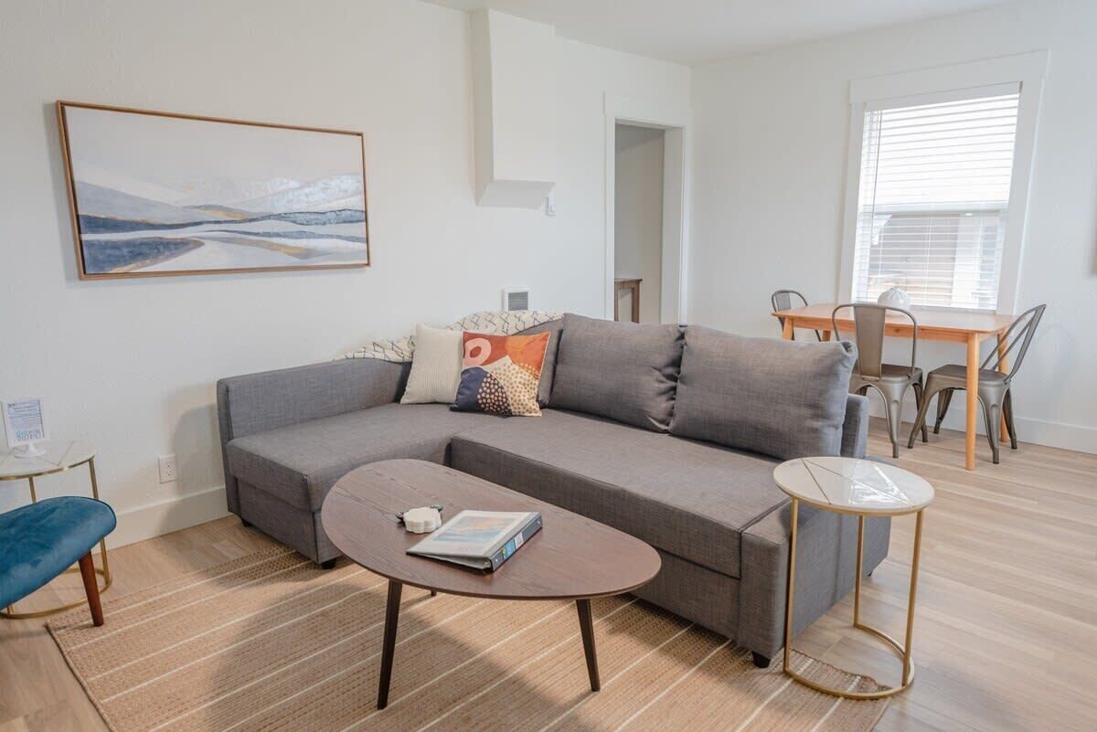 #InvestREPM Coos Bay Indigo Cottage