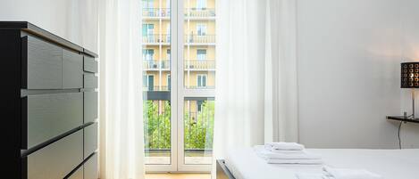 1 bedroom, desk, iron/ironing board, free WiFi