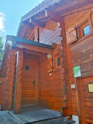 Exterior detail - Les 7 Coeurs, cosy chalet in Val Foncine (Foncine-le-Haut)
