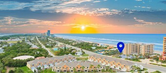 Oceans 25 Townhomes #117/#118 - Across from Ocean