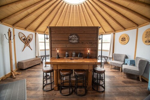 Snowy Range Yurt Cabins - Blue Yurt