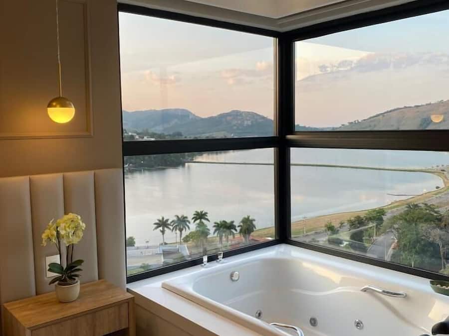 Super luxo com hidromassagem | Eigener Whirlpool