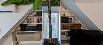 Private two story guesthouse in Takoma Park