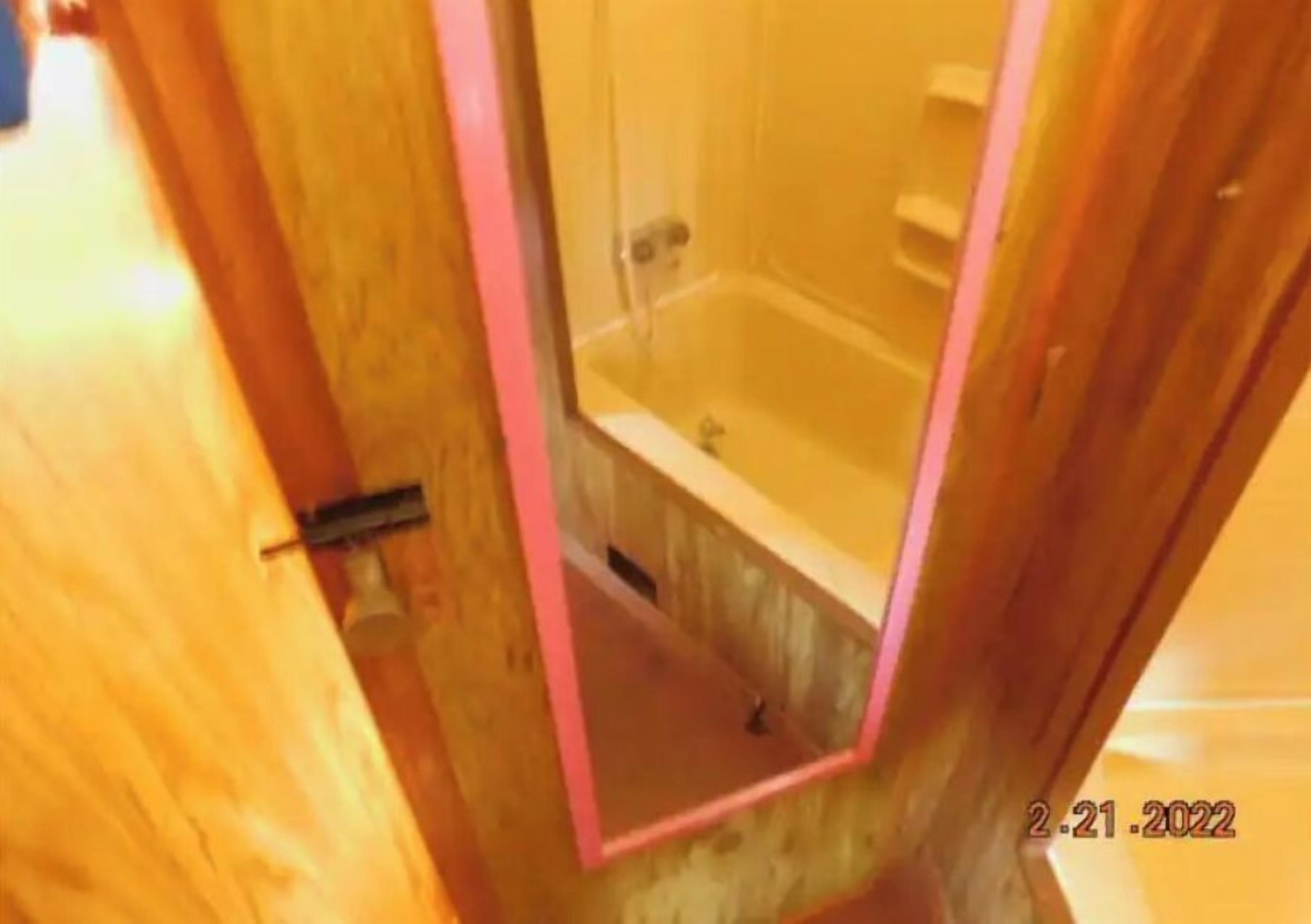 Een bad/douchecombinatie