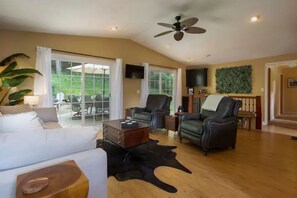 Smart TV, DVD player