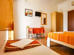 Departamento (Two bedroom Apartment with Balcony an) | 8 habitaciones 