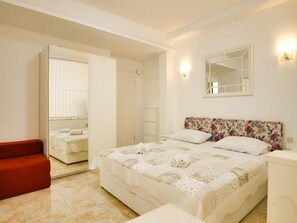 Apartment (One Bedroom Apartment with Balcony an) | 8 bedrooms