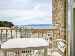Huoneisto (Two bedroom Apartment with Balcony an) | Ulkopuoli
