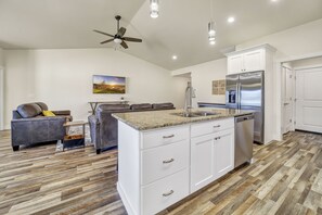 Interior - Comfortable New Home in Broadmoor Subdivision (Twin Falls)