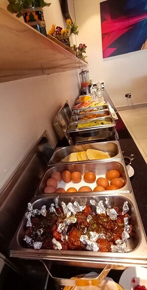 Free daily buffet breakfast - Millennium Terrace Hotel (Kampala)