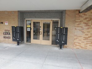 Exterior detail - New, 2 Bedroom, 2 Bathroom Condo, Downtown Lincoln (Lincoln)