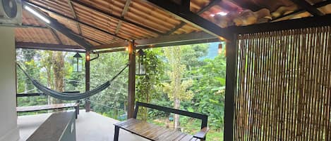 CASA panorĂąmica, 2 quartos, para nĂŁo fumantes, vista para a montanha | Terrasse/patio