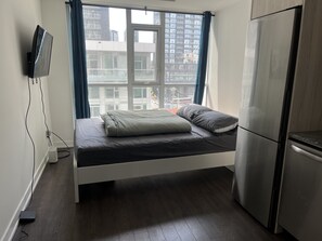 Wifi gratis y ropa de cama 