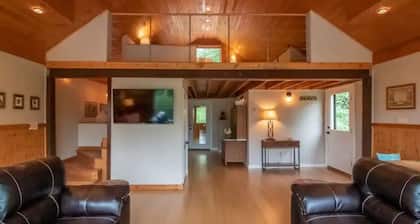 The Loft At The Inn At High Falls