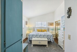 4 bedrooms, iron/ironing board, free WiFi, bed sheets