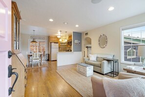 Stereo - Harbor Hideaway โ Steps to Twin Lakes Beach & the Santa Cruz Harbor (Santa Cruz)