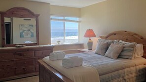 2 slaapkamers, een strijkplank/strijkijzer, gratis wifi, beddengoed