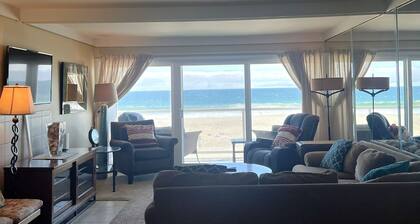 Lagoon on the Sea – Your Perfect Beach Getaway