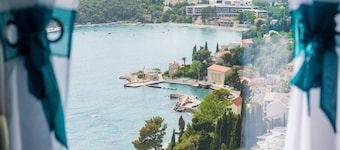Apartments Villa Soleil - Superior Two Bedroom Apartment with Balcony and Sea View