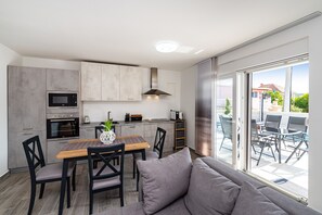 Interior - Villa Casa Calido - Three Bedroom Villa with Swimming Pool (Karin Gornji)