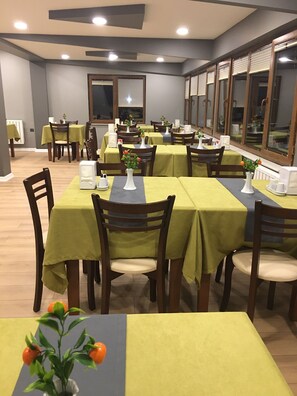 Bar (on property) - Çag Otel (Erzurum)