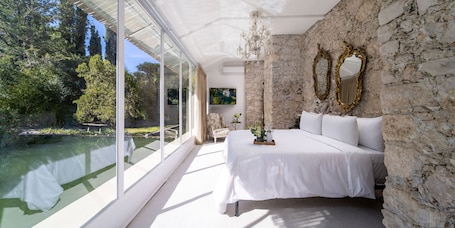 Family Villa, 5 Bedrooms | 1 bedroom, premium bedding, in-room safe, individually decorated