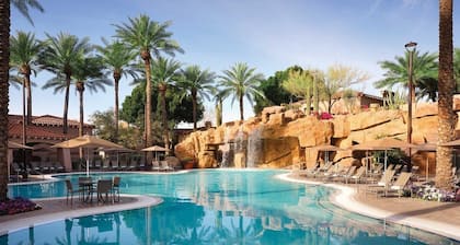 Gorgeous Resort - Only a 10 Minute Walk to TPC Scottsdale Golf Course!!!
