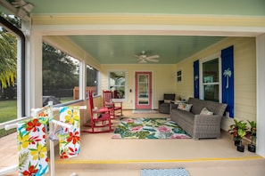 Interior - Tropical Getaway! Heated Pool, Tiki Bar, Pirate Sandbox, and Boat Parking! (Vero Beach)