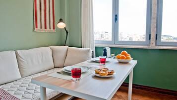 Apartment | 1 bedroom, travel cot