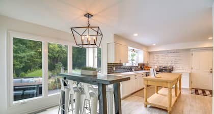 Luxury Maineville Villa w/ Private Pool & Deck