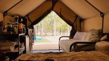 Standard Cabin | Premium bedding, free WiFi, bed sheets