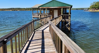 Stunning 3 Bedroom Lake House on South Toledo Bend