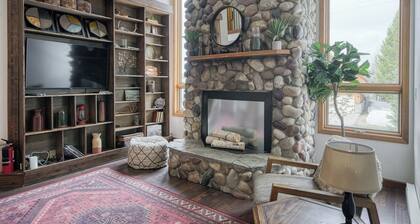 Wapiti View 6-Bedroom Cabin 28mins to Yellowstone