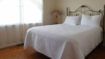 6 chambres, fer et planche à repasser, Wi-Fi gratuit, draps fournis