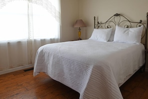 6 habitaciones, tabla de planchar con plancha y wifi gratis