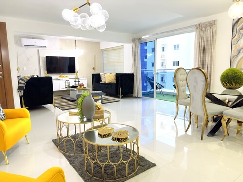 Family Fun Vacation in Paradise