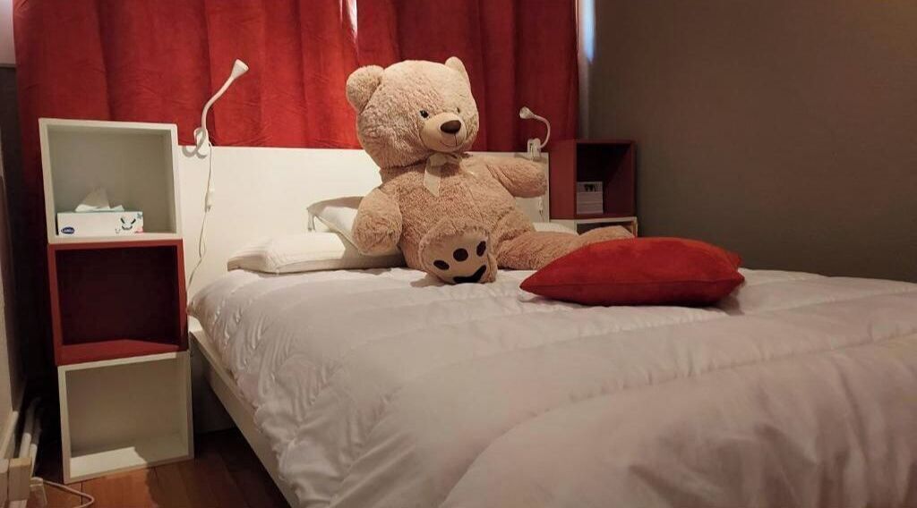 2 Schlafzimmer, Schreibtisch, Reisekinderbett, kostenloses WLAN