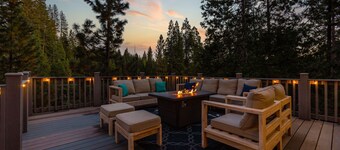 Hot Tub•Dog Friendly•A/C•EVChgr•Views•GmRm•KingBds•NoStairEntry