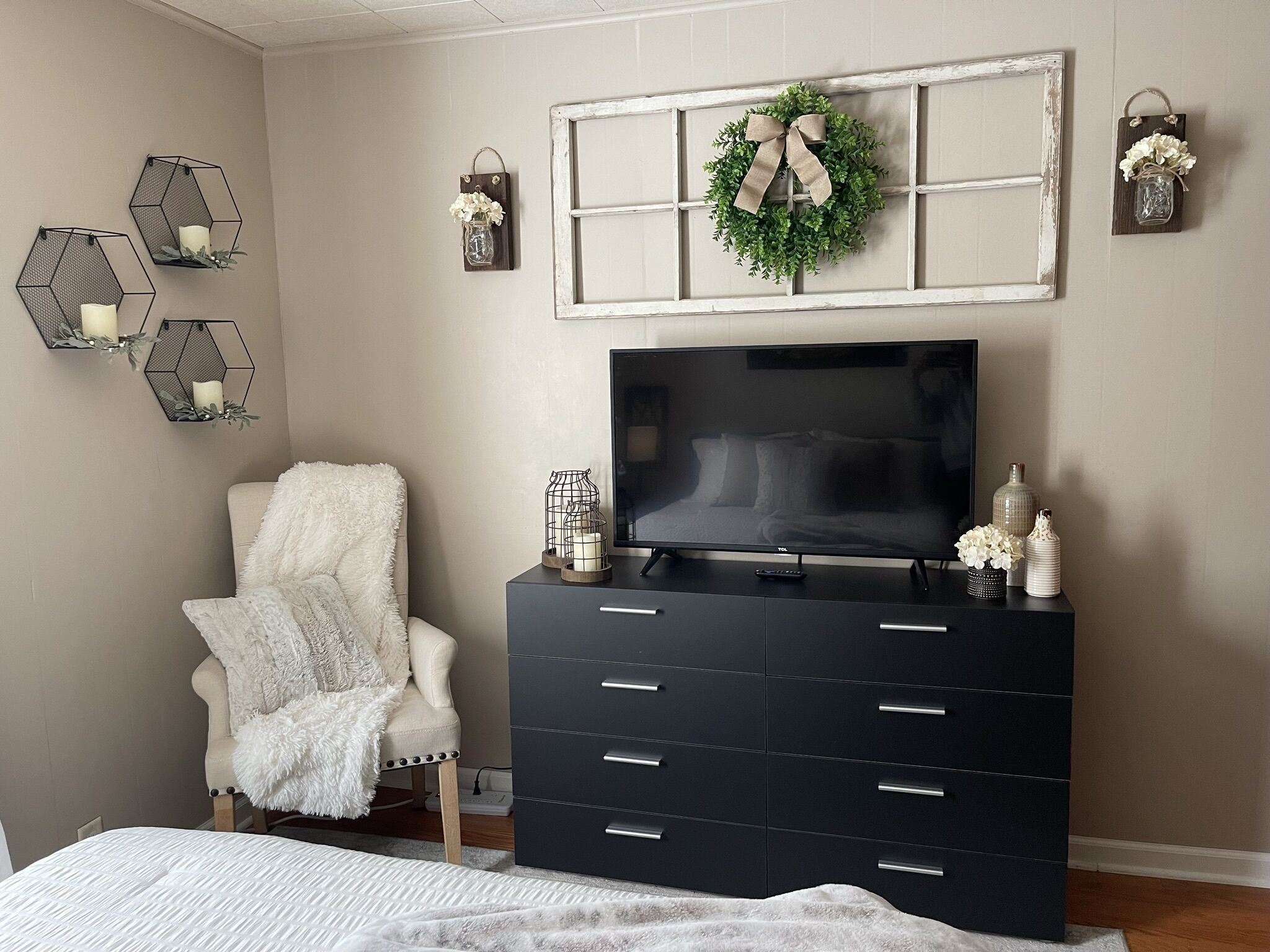 2 habitaciones, tabla de planchar con plancha y wifi gratis 